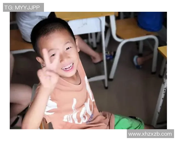 足球明星童趣画作展现梦想与激情的童年时光